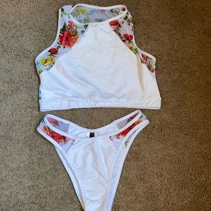 Floral print swim set